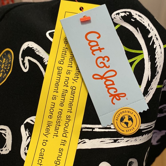 Cat &Jack, glow in the dark, skeleton pajama set, size 4 - Picture 6 of 6